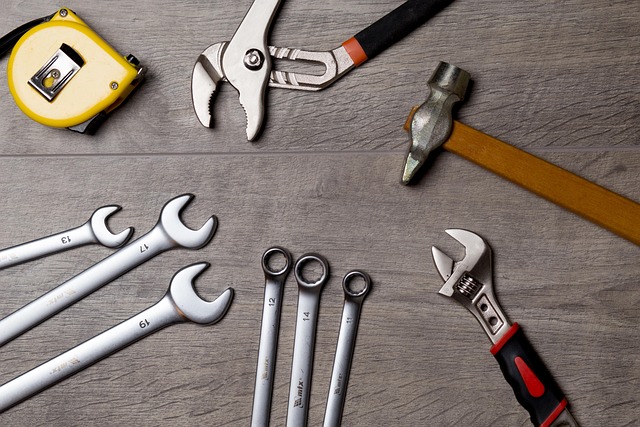 collision-repair-tools-640x480-25864824.jpeg