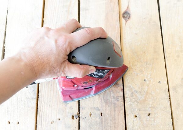 collision-repair-tools-640x480-28582695.jpeg
