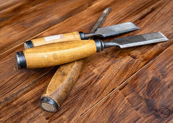 collision-repair-tools-640x480-29423645.jpeg