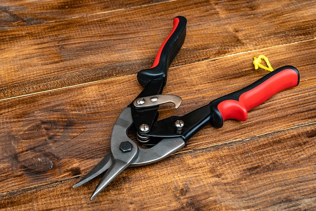 collision-repair-tools-640x480-867239.jpeg