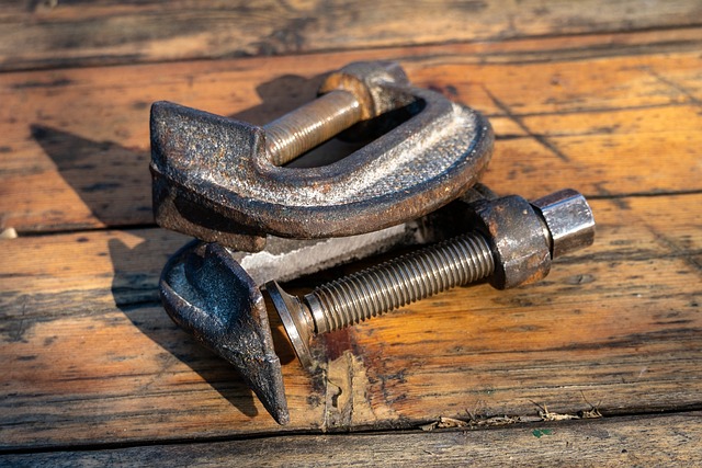 collision-repair-tools-640x480-86889306.jpeg