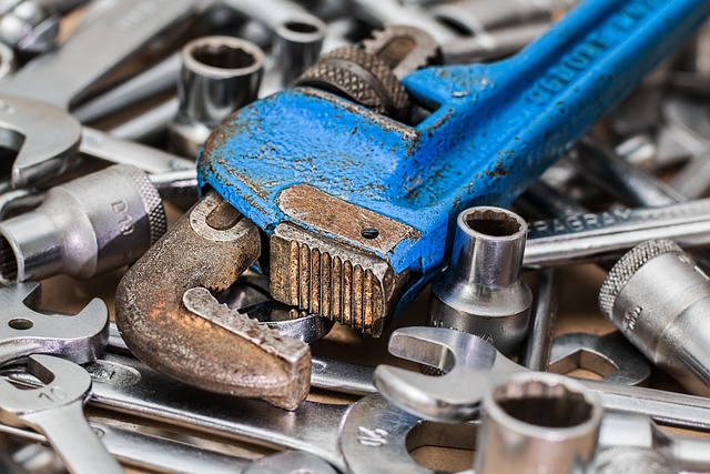 collision-repair-tools-640x480-89717677.jpeg