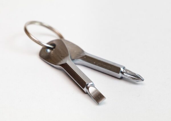 collision-repair-tools-640x480-91344950.jpeg