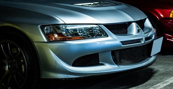 damaged-car-bumper-640x480-28763044.jpeg