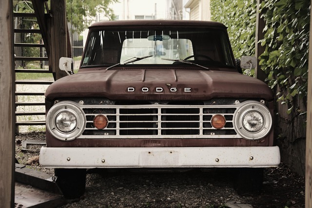 damaged-car-bumper-640x480-34863401.jpeg