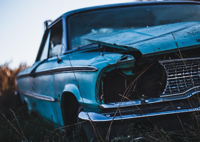 damaged-car-bumper-640x480-8514192.jpeg