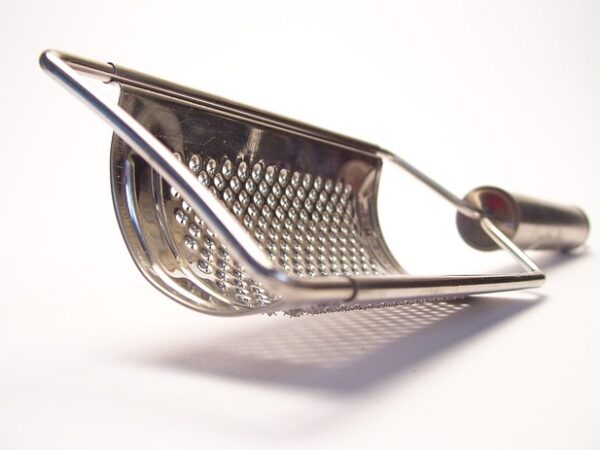 dent-removal-tools-640x480-22474547.jpeg