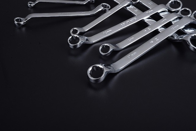 dent-removal-tools-640x480-32084478.jpeg