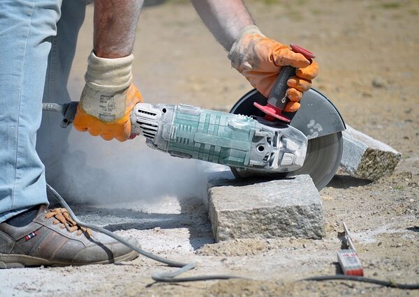 dent-removal-tools-640x480-37052088.jpeg