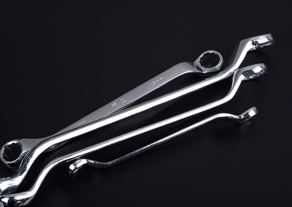 dent-removal-tools-640x480-57407853.jpeg