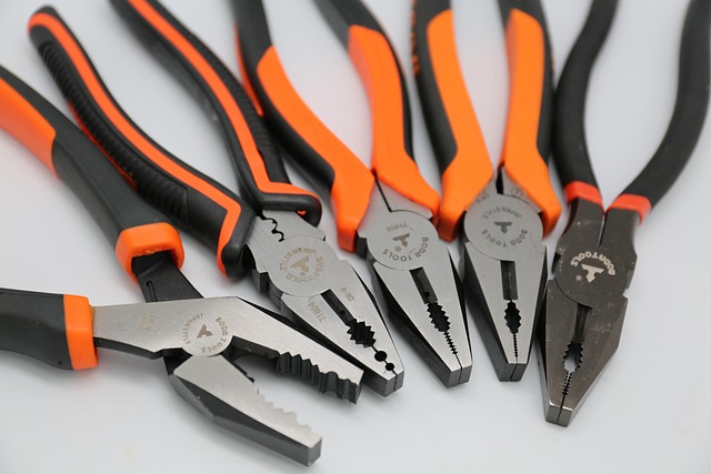 dent-removal-tools-640x480-61705116.jpeg