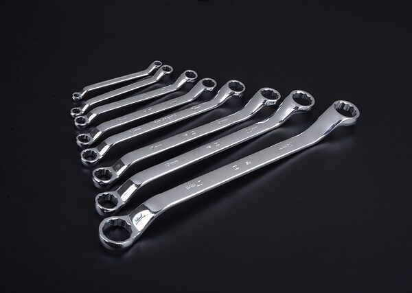 dent-removal-tools-640x480-69760957.jpeg