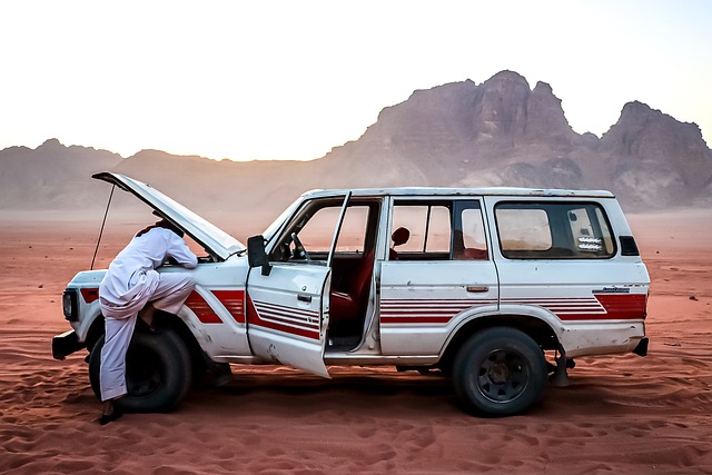 vehicle-repair-shop-640x480-73713881.jpeg