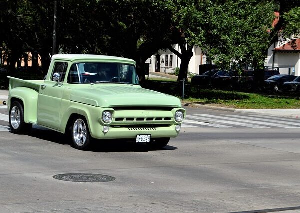 vehicle-restoration-process-640x480-11389916.jpeg