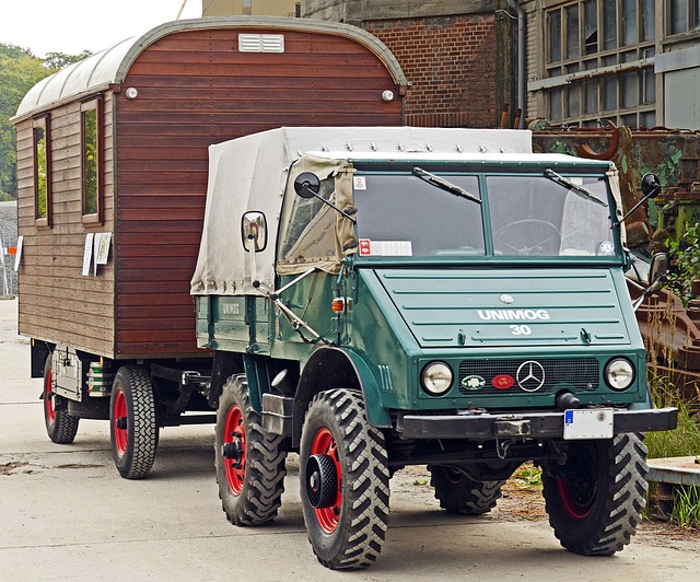 vehicle-restoration-process-640x480-72312720.jpeg