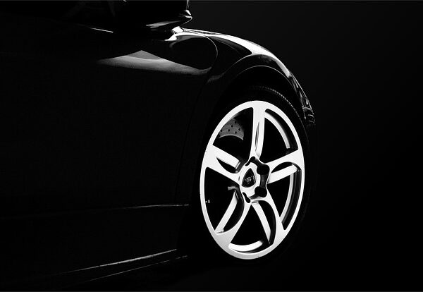 vehicle-restoration-process-640x480-78059203.jpeg